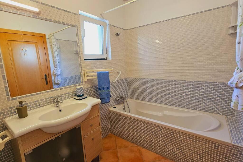 Holiday Apartment T2 Private Residence Тавира Экстерьер фото